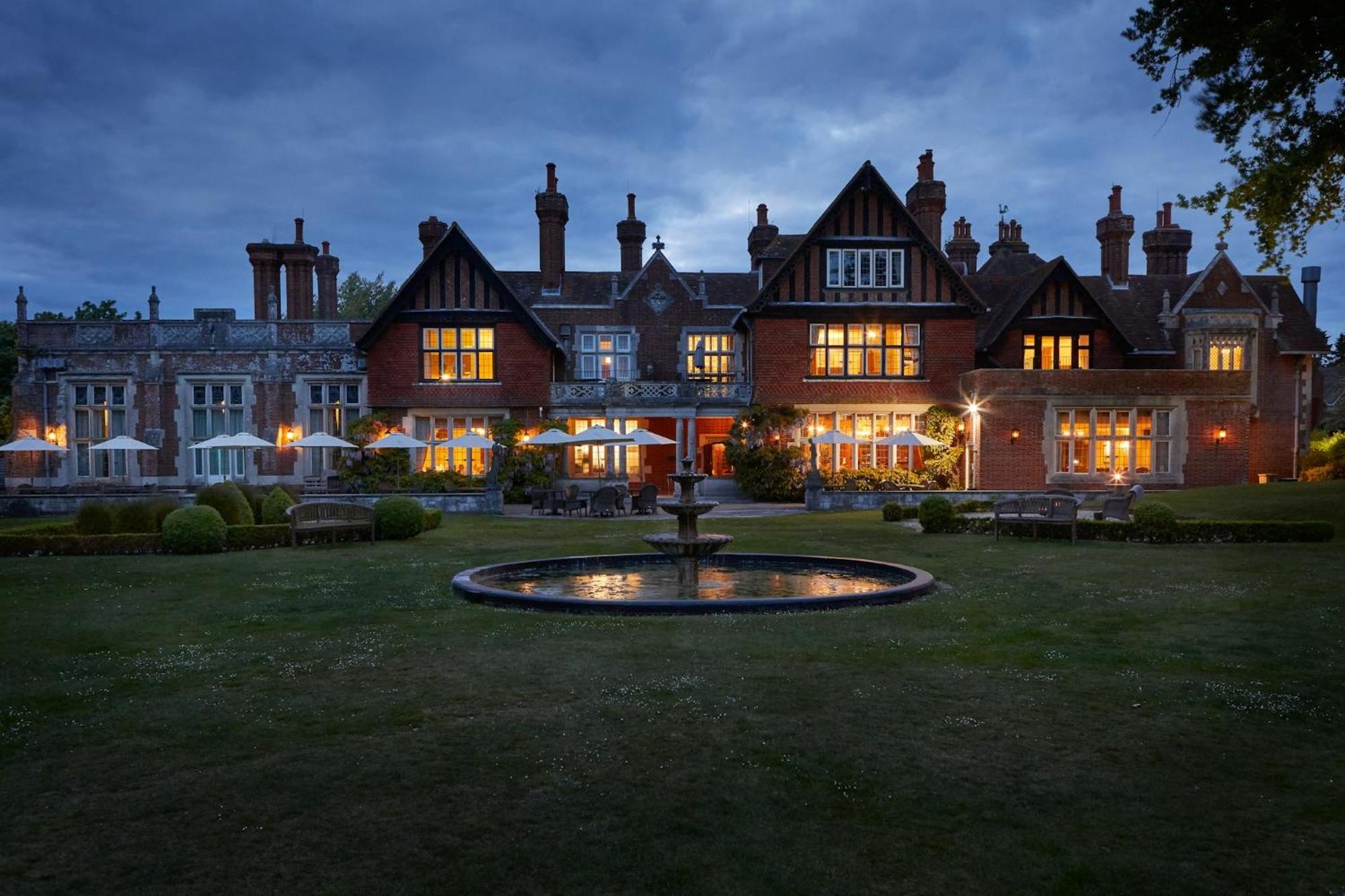 Macdonald Elmers Court Hotel Lymington Exterior photo